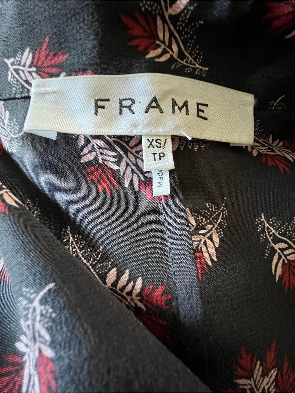 FRAME Size XS Silk Printed Ruffle Sleeve High Low Shirtdress Black Floral - Picture 6 of 7